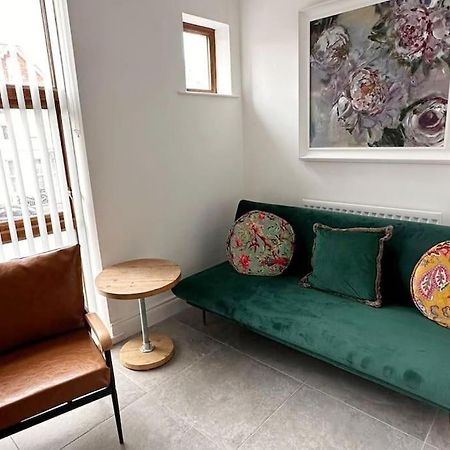 Boutique Style Apartment Belfast Exterior foto
